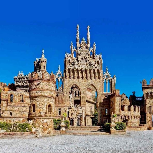 Castillo Colomares Panorámica