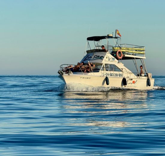 Retorno paseo en barco por la costa de Benalmadena Retorno paseo en barco por la costa de Benalmadena